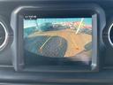 ジープ・ラングラーアンリミテッド サハラ　４ＷＤ　ナビ　ＴＶ　バックカメラ　スマートキー　レーダークルコン　ＥＴＣ２．０　ドライブレコーダー　クリアランスソナー　衝突被害軽減　ＬＥＤ　ステアリングヒーター　シートヒーター　ＢＳＭ　レザーシート（6枚目）