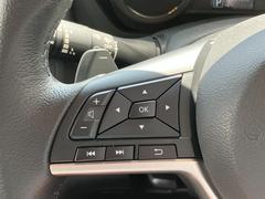 【ハンドルボタン】目線を大きくそらすことなくボタンの操作を行うことができるので、安全にも配慮できますね。 3