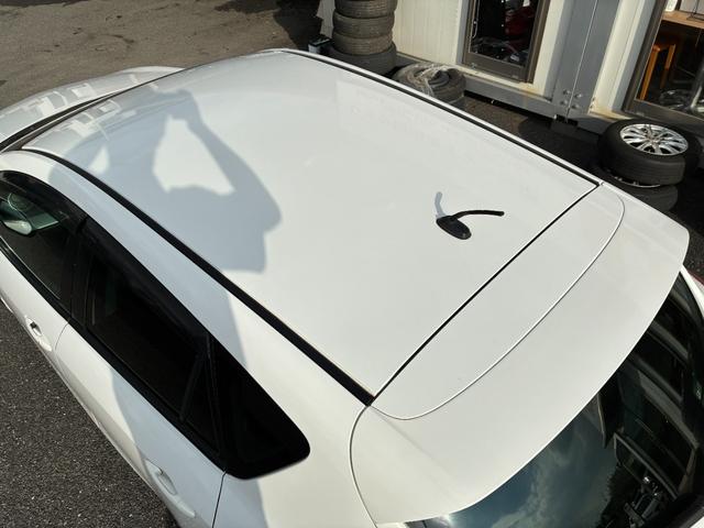 アクセラスポーツ ２０Ｃ－スカイアクティブ　７インチナビ／ワンセグ／ＣＤ／ＤＶＤ／Ｂｌｕｅｔｏｏｔｈ／オートエアコン／ＥＴＣ／ステアリングリモコン／サイドバイザー／フロアマット／トノカバー／メンテナンスノート／取扱説明書／（22枚目）