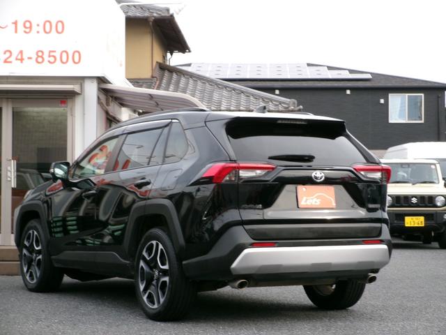 ＲＡＶ４ アドベンチャー　アルパイン９インチナビ・Ｂカメラ・ＨＤＭＩ接続可・ＤＶＤ再生・Ｂｌｕｅｔｏｏｔｈ接続・フルセグ・ＥＴＣ・純正フロアマット・サイド・アダプティブクルコン・・ルーフレール・前後ドラレコ・エンジンスターター（8枚目）
