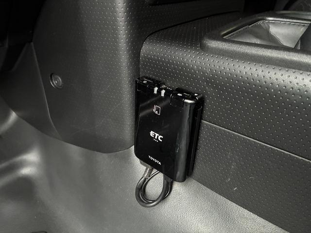 ＦＪクルーザー ベースグレード　純正ナビ・バックカメラ・ＥＴＣ・サイドステップ・外装ブラックカラーパッケージ仕様・ＪＡＯＳフロントバンパーエクステンション・ヒッチメンバー・デフロック・アクティブトラクションコントロール・タイヤカバー（62枚目）