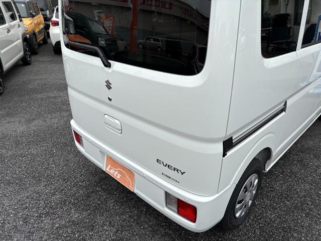 エブリイ ＰＣ　届済未使用車／７インチワイドナビ／ＭＤＭＩ／視聴可／Ｂカメラ／ＥＴＣ／ＬＥＤヘッドライト／運転席シートヒーター／キーレス／ＵＳＢ電源ソケット／衝突軽減装置／コーナーセンサー／車線逸脱期機能（24枚目）