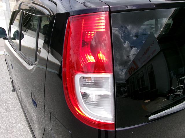 ＭＲワゴン ウィット　ＧＳ　純正フロアマット・純正サイドバイザー・ＥＴＣ・光軸調整可・ＣＤ再生可・パワーウィンドウ・フォグライト・電動格納ミラー・マニュアルエアコン・パワーステアリング・純正アルミホイール・スペアタイヤ・キーレス（15枚目）