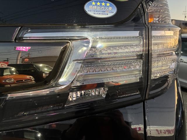 ヴェルファイア ２．５Ｚ　Ａエディション　ゴールデンアイズ　両側パワースライドドア　サンルーフ　カロッツェリア９インチナビ　アルパイン後席モニター　Ｂカメラ　ＥＴＣ　フルセグＴＶ　スペアキー　ドラレコ　禁煙車　ＤＶＤ／ＣＤ再生　ＨＩＤヘッドライト　オートライト（18枚目）