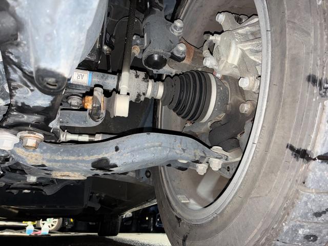 ヴェルファイア ２．５Ｚ　Ａエディション　ゴールデンアイズ　両側パワースライドドア　サンルーフ　カロッツェリア９インチナビ　アルパイン後席モニター　Ｂカメラ　ＥＴＣ　フルセグＴＶ　スペアキー　ドラレコ　禁煙車　ＤＶＤ／ＣＤ再生　ＨＩＤヘッドライト　オートライト（28枚目）