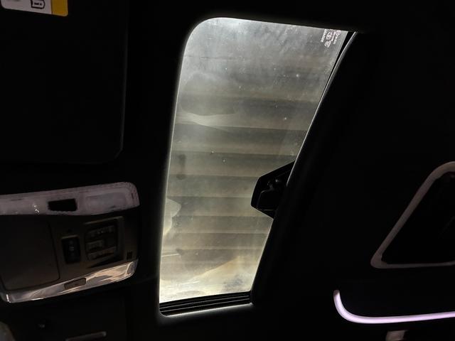 ヴェルファイア ２．５Ｚ　Ａエディション　ゴールデンアイズ　両側パワースライドドア　サンルーフ　カロッツェリア９インチナビ　アルパイン後席モニター　Ｂカメラ　ＥＴＣ　フルセグＴＶ　スペアキー　ドラレコ　禁煙車　ＤＶＤ／ＣＤ再生　ＨＩＤヘッドライト　オートライト（68枚目）