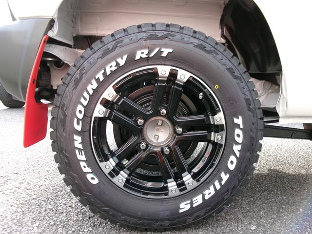 ジムニー XC 届出済未使用車・オープンカントリー・社外アルミ・9インチナビ・Bカメラ・純正マットフラップ・クルコン・純正バイザー・純正フロアマット・コーナーセンサー・車線逸脱・DVD再生・Bluetooth接続可(24枚目)