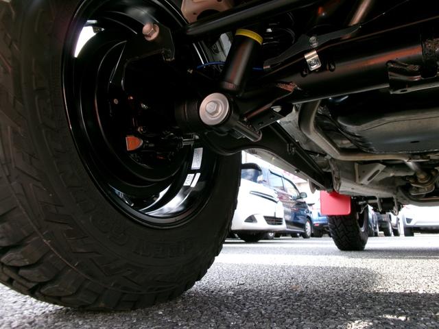 ジムニー XC 届出済未使用車・オープンカントリー・社外アルミ・9インチナビ・Bカメラ・純正マットフラップ・クルコン・純正バイザー・純正フロアマット・コーナーセンサー・車線逸脱・DVD再生・Bluetooth接続可(31枚目)