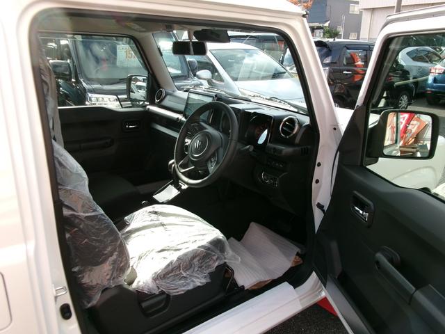 ジムニー XC 届出済未使用車・オープンカントリー・社外アルミ・9インチナビ・Bカメラ・純正マットフラップ・クルコン・純正バイザー・純正フロアマット・コーナーセンサー・車線逸脱・DVD再生・Bluetooth接続可(33枚目)