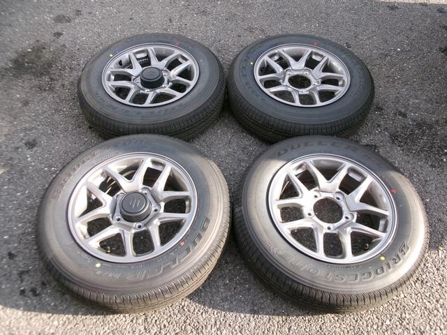 ジムニー XC 届出済未使用車・オープンカントリー・社外アルミ・9インチナビ・Bカメラ・純正マットフラップ・クルコン・純正バイザー・純正フロアマット・コーナーセンサー・車線逸脱・DVD再生・Bluetooth接続可(64枚目)