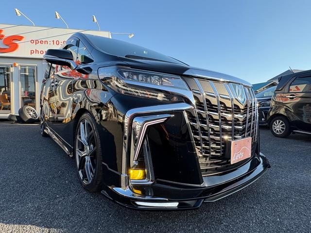 アルファードハイブリッド エグゼクティブラウンジＳ　ＷＡＬＤフルエアロ／ＷＡＬＤ２０インチＡＷ／サンルーフ／メーカーナビＬＢＬ／後席モニター／ビルシュタイン車高調／Ｂｉｏｔブレーキローター／本革シート／シートヒーター・ベンチレーション／衝突軽減装置／（4枚目）