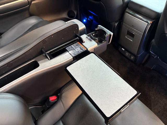 アルファードハイブリッド エグゼクティブラウンジＳ　ＷＡＬＤフルエアロ／ＷＡＬＤ２０インチＡＷ／サンルーフ／メーカーナビＬＢＬ／後席モニター／ビルシュタイン車高調／Ｂｉｏｔブレーキローター／本革シート／シートヒーター・ベンチレーション／衝突軽減装置／（55枚目）