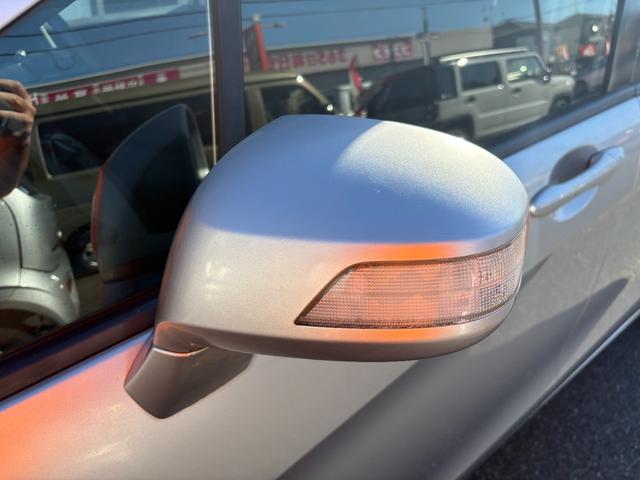 フリード Ｇ　ハイウェイエディション　純正７インチナビ　片側パワースライドドア　Ｂカメラ　ワンセグナビ　ＣＤ／ＤＶＤ再生　取説　スペアキー　マット　純正バイザー　オートエアコン　７人乗り　ヨコハマ８分山タイヤ　跳ね上げ３列目シート（17枚目）