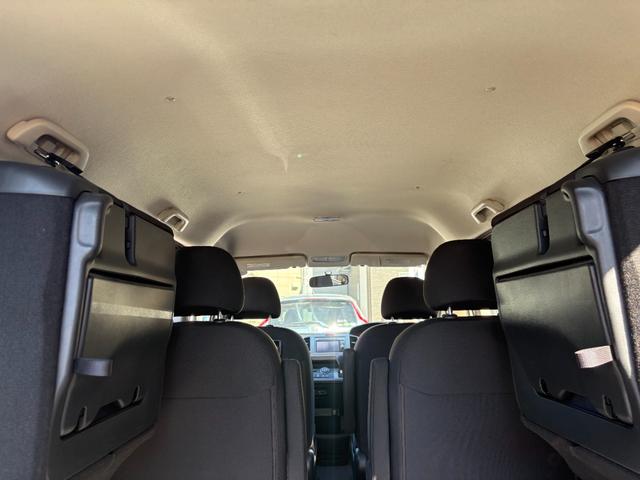 フリード Ｇ　ハイウェイエディション　純正７インチナビ　片側パワースライドドア　Ｂカメラ　ワンセグナビ　ＣＤ／ＤＶＤ再生　取説　スペアキー　マット　純正バイザー　オートエアコン　７人乗り　ヨコハマ８分山タイヤ　跳ね上げ３列目シート（54枚目）