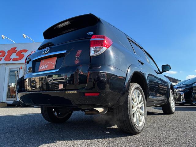 ヴァンガード ２４０Ｓ　Ｓパッケージ　４ＷＤ・７インチナビ・Ｂカメラ・ＥＴＣ・純正ドラレコ・ＤＶＤ再生・Ｂｌｕｅｔｏｏｔｈ接続・フルセグＴＶ・純正サイドバイザー・純正フロアマット・純正アルミ・ステリモ・クルコン・横滑り防止・電動格納ミラー（17枚目）