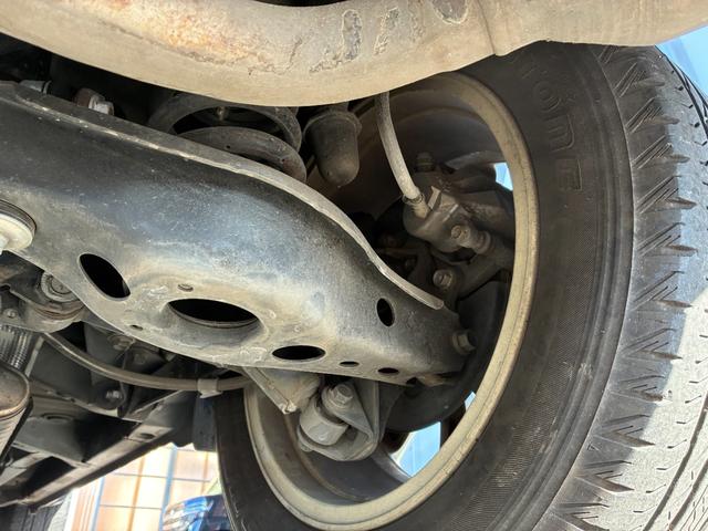 ヴァンガード ２４０Ｓ　Ｓパッケージ　４ＷＤ・７インチナビ・Ｂカメラ・ＥＴＣ・純正ドラレコ・ＤＶＤ再生・Ｂｌｕｅｔｏｏｔｈ接続・フルセグＴＶ・純正サイドバイザー・純正フロアマット・純正アルミ・ステリモ・クルコン・横滑り防止・電動格納ミラー（30枚目）