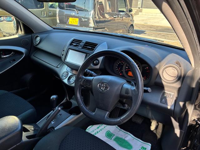 ヴァンガード ２４０Ｓ　Ｓパッケージ　４ＷＤ・７インチナビ・Ｂカメラ・ＥＴＣ・純正ドラレコ・ＤＶＤ再生・Ｂｌｕｅｔｏｏｔｈ接続・フルセグＴＶ・純正サイドバイザー・純正フロアマット・純正アルミ・ステリモ・クルコン・横滑り防止・電動格納ミラー（37枚目）