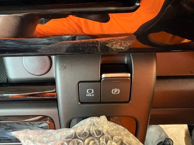 スペーシアカスタム ハイブリッドXS 届済未使用車 カロッツェリア9インチナビ Bカメラ 両側電動スライドドア HUD シートヒーター ハンドルヒーター 二列目スライド サーキュレーター 15インチアルミ オートエアコン 電子パーキング(67枚目)