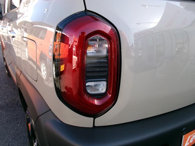 クロスビー ハイブリッドMZ 登録済未使用車 ブラック2トーンルーフ スズキコネクトナビ 全方位カメラ HDMI シートヒーター ステアリングヒーター 消灯軽減ブレーキ BSM クルーズコントロール スペアキー 取扱説明書(15枚目)