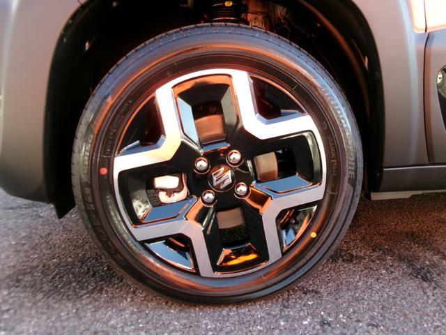 クロスビー ハイブリッドMZ 登録済未使用車 ブラック2トーンルーフ スズキコネクトナビ 全方位カメラ HDMI シートヒーター ステアリングヒーター 消灯軽減ブレーキ BSM クルーズコントロール スペアキー 取扱説明書(28枚目)