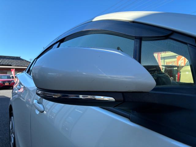 プリウス Ｓセーフティプラス　純正ナビ／ＥＴＣ／バックカメラ／前後ドラレコ／フルセグ／ＣＤ・ＤＶＤ／Ｂｌｕｅｔｏｏｔｈ／車線逸脱防止／クリアランスソナー／パーキングアシスト／オートハイビーム／横滑り防止／／スペアキー／取説／保証書（18枚目）