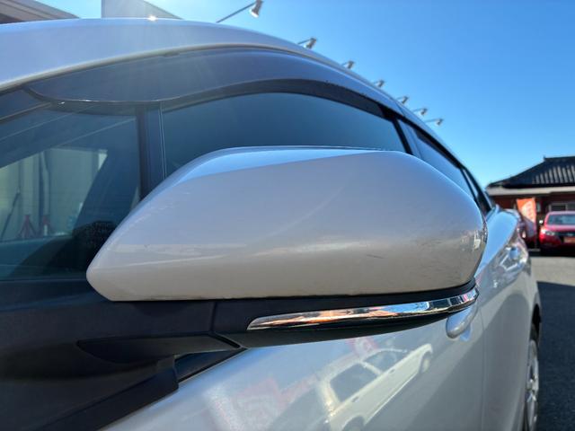 プリウス Ｓセーフティプラス　純正ナビ／ＥＴＣ／バックカメラ／前後ドラレコ／フルセグ／ＣＤ・ＤＶＤ／Ｂｌｕｅｔｏｏｔｈ／車線逸脱防止／クリアランスソナー／パーキングアシスト／オートハイビーム／横滑り防止／／スペアキー／取説／保証書（19枚目）