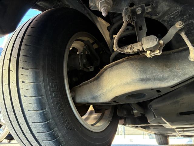 プリウス Ｓセーフティプラス　純正ナビ／ＥＴＣ／バックカメラ／前後ドラレコ／フルセグ／ＣＤ・ＤＶＤ／Ｂｌｕｅｔｏｏｔｈ／車線逸脱防止／クリアランスソナー／パーキングアシスト／オートハイビーム／横滑り防止／／スペアキー／取説／保証書（30枚目）