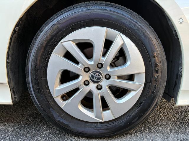 プリウス Ｓセーフティプラス　純正ナビ／ＥＴＣ／バックカメラ／前後ドラレコ／フルセグ／ＣＤ・ＤＶＤ／Ｂｌｕｅｔｏｏｔｈ／車線逸脱防止／クリアランスソナー／パーキングアシスト／オートハイビーム／横滑り防止／／スペアキー／取説／保証書（31枚目）