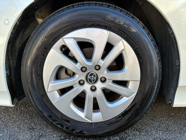 プリウス Ｓセーフティプラス　純正ナビ／ＥＴＣ／バックカメラ／前後ドラレコ／フルセグ／ＣＤ・ＤＶＤ／Ｂｌｕｅｔｏｏｔｈ／車線逸脱防止／クリアランスソナー／パーキングアシスト／オートハイビーム／横滑り防止／／スペアキー／取説／保証書（34枚目）