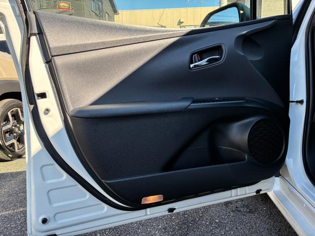 プリウス Ｓセーフティプラス　純正ナビ／ＥＴＣ／バックカメラ／前後ドラレコ／フルセグ／ＣＤ・ＤＶＤ／Ｂｌｕｅｔｏｏｔｈ／車線逸脱防止／クリアランスソナー／パーキングアシスト／オートハイビーム／横滑り防止／／スペアキー／取説／保証書（53枚目）