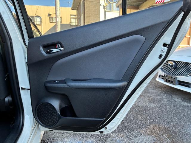 プリウス Ｓセーフティプラス　純正ナビ／ＥＴＣ／バックカメラ／前後ドラレコ／フルセグ／ＣＤ・ＤＶＤ／Ｂｌｕｅｔｏｏｔｈ／車線逸脱防止／クリアランスソナー／パーキングアシスト／オートハイビーム／横滑り防止／／スペアキー／取説／保証書（57枚目）