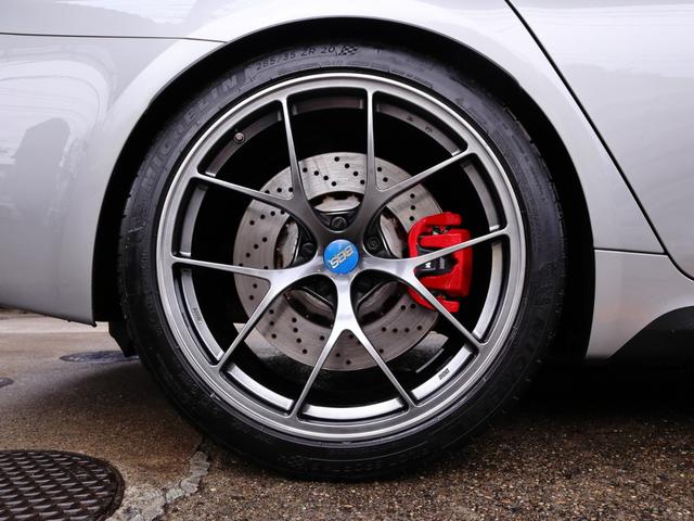 Ｍ５ コンペティション　ＢＢＳ２０　ＫＷ　ＨＡＳ　ＭパフォＦカーボンスポイラー　トランクスポイラー　サイド　プラズマダイレクト　ＦＲドラレコ　レーダー　レッドキャリパー　ＦＲシートヒーターベンチレーション（25枚目）