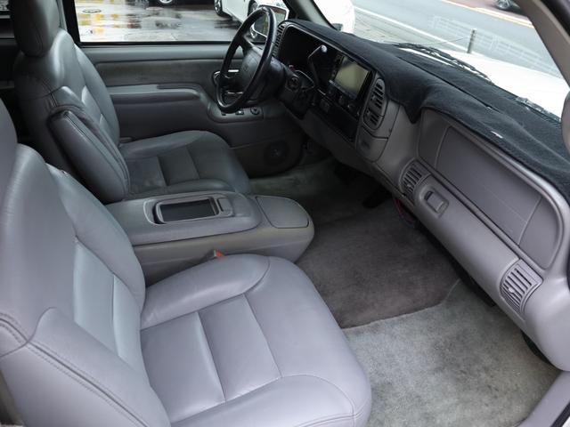 ＧＭＣ Ｋ－１５００ ベースグレード　Ｋ－１５００　エクストラキャブ　４ＷＤ　シボレーフェイス変更　リフトアップ　ＸＥＮＯＮオーバーフェンダー　ヘッドライナー　ヒッチメンバー　令和５年整備時交換部品あり　オールペン　ホイールチッピング塗装（66枚目）