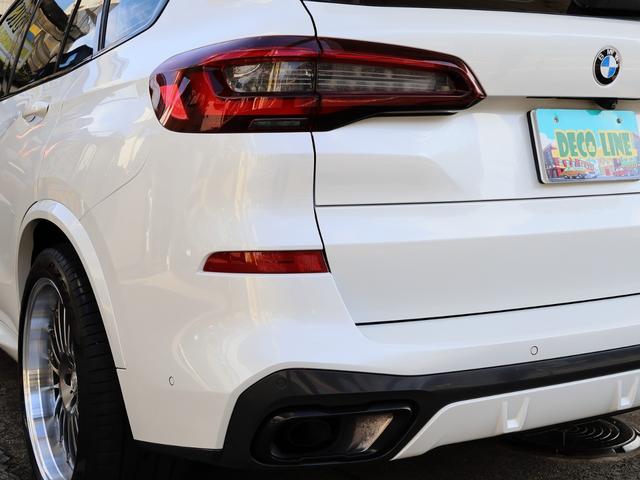Ｘ５ ｘＤｒｉｖｅ　３５ｄ　Ｍスポーツ　電子制御アダプティブサスペンション　パノラマサンルーフ　ハーマンカードン　ミネラルホワイト　ブラウン内装　ＡＣシュニッツァーフロントスポイラー　ＴＷＳ２１インチ　Ｍドアミラー　オートテールゲート（30枚目）