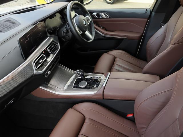 Ｘ５ ｘＤｒｉｖｅ　３５ｄ　Ｍスポーツ　電子制御アダプティブサスペンション　パノラマサンルーフ　ハーマンカードン　ミネラルホワイト　ブラウン内装　ＡＣシュニッツァーフロントスポイラー　ＴＷＳ２１インチ　Ｍドアミラー　オートテールゲート（48枚目）