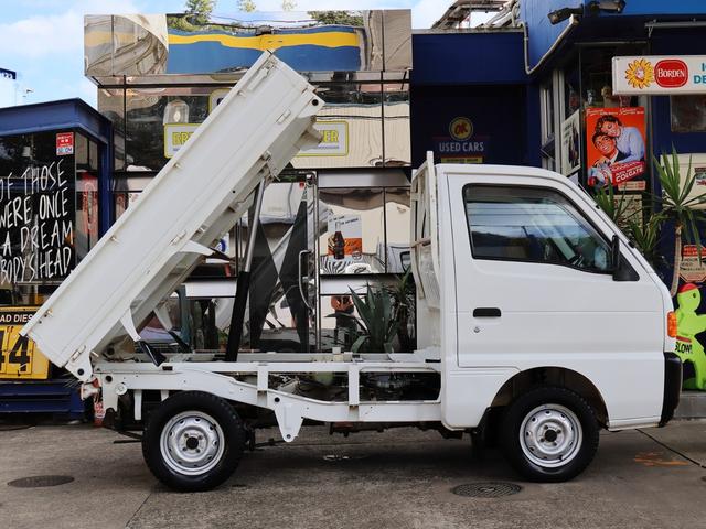 キャリイトラック キンタロウWA 金太郎ダンプ4WD 5速+EL パートタイム4WD(後輪駆動ベース) NEWタイヤ装着 取説記録簿 検令和8年9月 ドアバイザー サイドシルスカッフ リヤゲートチェーン デフロック アクセルロック(13枚目)