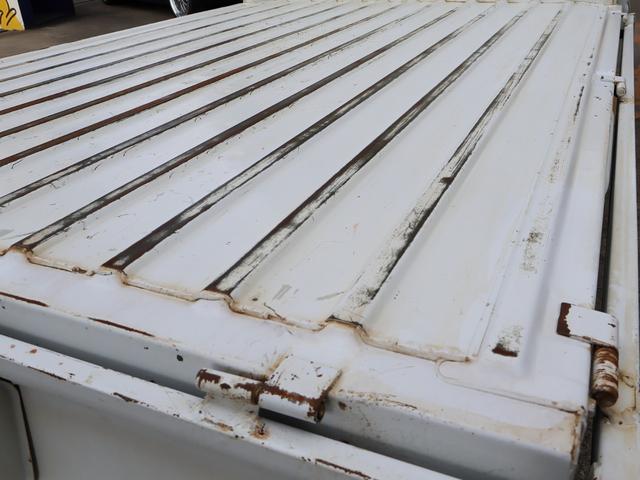 キャリイトラック キンタロウWA 金太郎ダンプ4WD 5速+EL パートタイム4WD(後輪駆動ベース) NEWタイヤ装着 取説記録簿 検令和8年9月 ドアバイザー サイドシルスカッフ リヤゲートチェーン デフロック アクセルロック(38枚目)