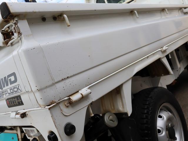 キャリイトラック キンタロウWA 金太郎ダンプ4WD 5速+EL パートタイム4WD(後輪駆動ベース) NEWタイヤ装着 取説記録簿 検令和8年9月 ドアバイザー サイドシルスカッフ リヤゲートチェーン デフロック アクセルロック(52枚目)