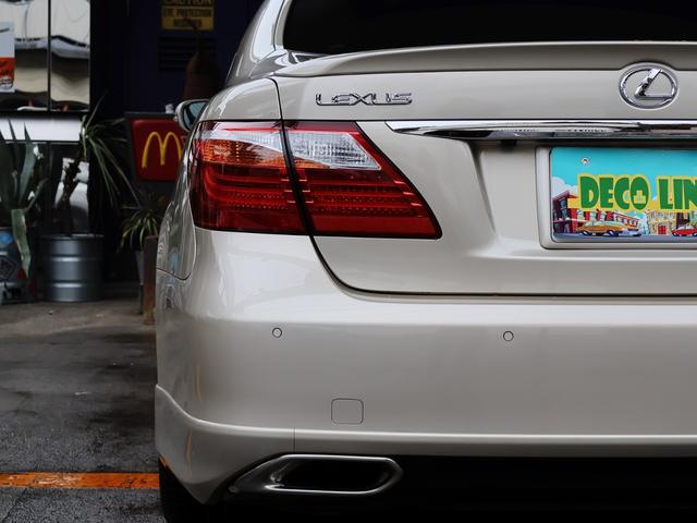 ＬＳ ＬＳ４６０　バージョンＳＺ　中期　Ｃａｒｌｓｓｏｎ２０インチ　ＳＲ　Ｓクロージャ―　アルカンタラルーフライナーＦＳＲスカート＆Ｔスポイラー　Ｐサウンド　黒革シート　シートヒーター＆ベンチレーション　Ａトランク（36枚目）