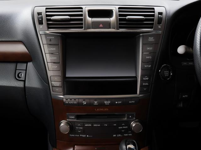 ＬＳ ＬＳ４６０　バージョンＳＺ　中期　Ｃａｒｌｓｓｏｎ２０インチ　ＳＲ　Ｓクロージャ―　アルカンタラルーフライナーＦＳＲスカート＆Ｔスポイラー　Ｐサウンド　黒革シート　シートヒーター＆ベンチレーション　Ａトランク（47枚目）