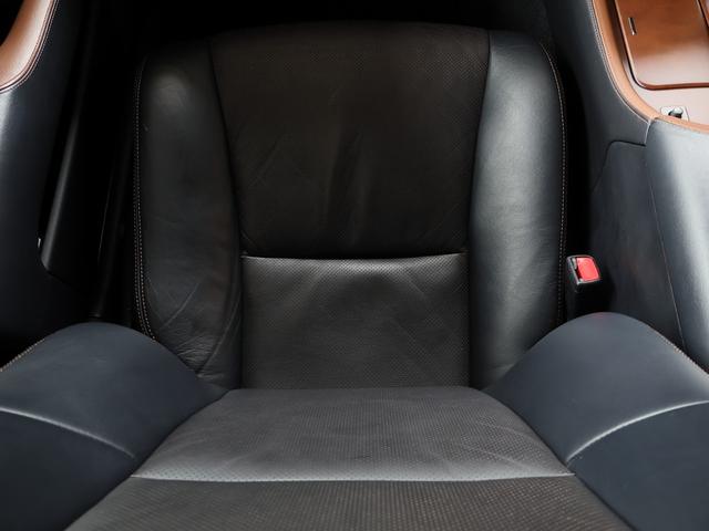 ＬＳ ＬＳ４６０　バージョンＳＺ　中期　Ｃａｒｌｓｓｏｎ２０インチ　ＳＲ　Ｓクロージャ―　アルカンタラルーフライナーＦＳＲスカート＆Ｔスポイラー　Ｐサウンド　黒革シート　シートヒーター＆ベンチレーション　Ａトランク（51枚目）