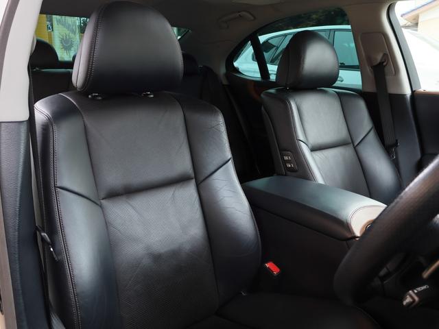 ＬＳ ＬＳ４６０　バージョンＳＺ　中期　Ｃａｒｌｓｓｏｎ２０インチ　ＳＲ　Ｓクロージャ―　アルカンタラルーフライナーＦＳＲスカート＆Ｔスポイラー　Ｐサウンド　黒革シート　シートヒーター＆ベンチレーション　Ａトランク（55枚目）