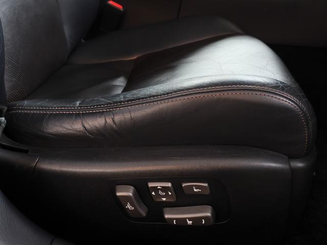 ＬＳ ＬＳ４６０　バージョンＳＺ　中期　Ｃａｒｌｓｓｏｎ２０インチ　ＳＲ　Ｓクロージャ―　アルカンタラルーフライナーＦＳＲスカート＆Ｔスポイラー　Ｐサウンド　黒革シート　シートヒーター＆ベンチレーション　Ａトランク（56枚目）