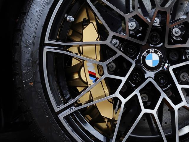 Ｍ４ Ｍ４カブリオレ　コンペティション　Ｍ　ｘＤｒｉｖｅ　法人ワンオーナー　セパンブロンズ　カーブドディスプレイ（ＬＣＩ）　アイボリーホワイトインテリア　セラミックカーボンブレーキ　全周囲カメラ　レーザーライト　ハーマンカードン　アクティブクルコン（44枚目）