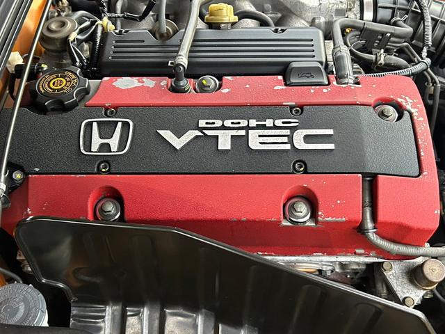 Ｓ２０００ タイプＶ　２．０タイプＶ　ＶＧＳ　純正６速マニュアル　オーリンズ車高調　ハードトップ　ＢＢＳアルミホイール　黒レザーシート　修復歴無し　ニューイモラオレンジパール（17枚目）