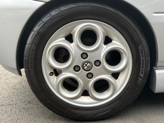 アルファ１４５ クアドリフォリオ　純正５速　ワンオーナー　車高調　修復歴無し　ディーラー車　ＥＴＣ　ドライブレコーダー　ＣＤ再生　キーレスエントリー（47枚目）