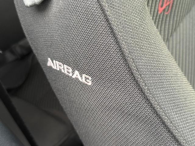 アルファ１４５ クアドリフォリオ　純正５速　ワンオーナー　車高調　修復歴無し　ディーラー車　ＥＴＣ　ドライブレコーダー　ＣＤ再生　キーレスエントリー（51枚目）