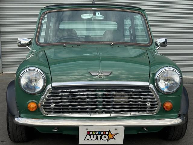 ＭＩＮＩ クーパー　４速マニュアル　オーバーフェンダー　アルミホイール　ブラックルーフ　　フェンダーミラー　車検令和６年８月（5枚目）