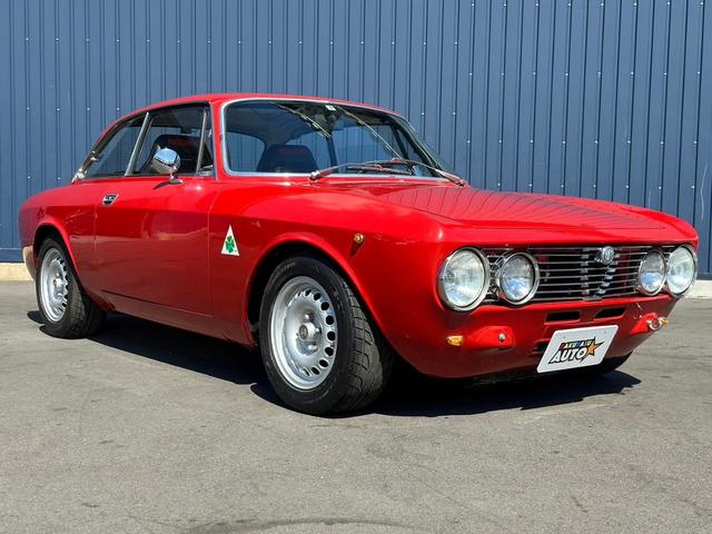 ジュリア(アルファロメオ)GTV 左ハンドル 5速MT ジュリア(アルファロメオ)GTV 左ハンドル 5速MT