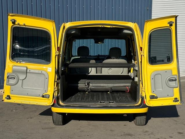 カングー １．６　タイミングベルト・ウォーターポンプ交換済み　修復歴無し　ディーラー車　両側スライドドア　ＥＴＣ　ＣＤ再生（13枚目）